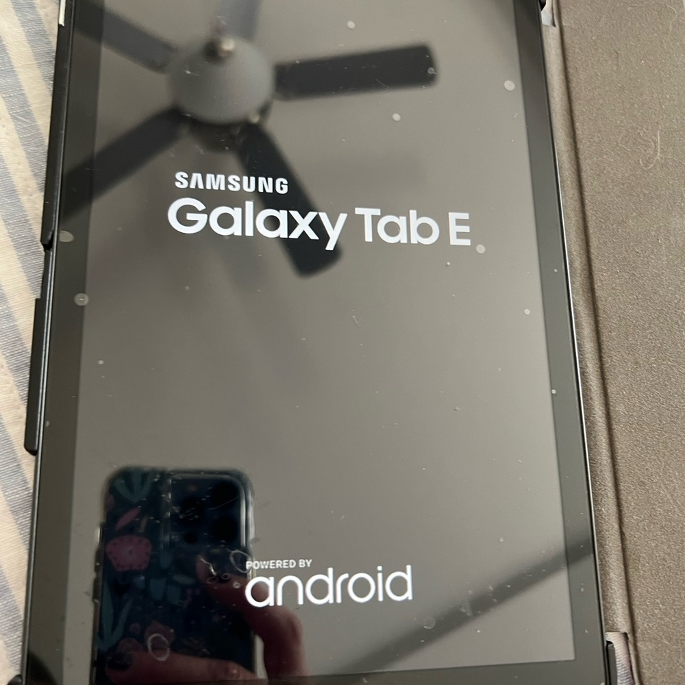 Samsung Galaxy Tab E Tablet - Black